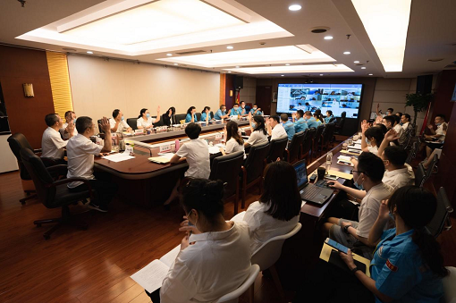 中路公司召開職工代表大會(huì)審議通過(guò)《加油站“微腐敗”行為管理細(xì)則》等3項(xiàng)制度.png 中路公司召開職工代表大會(huì)審議通過(guò)《加油站“微腐敗”行為管理細(xì)則》等3項(xiàng)制度.png